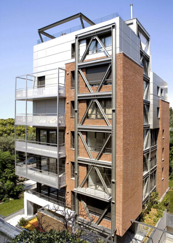 APARTMENT BUILDING ON ARGONAFTON ST.