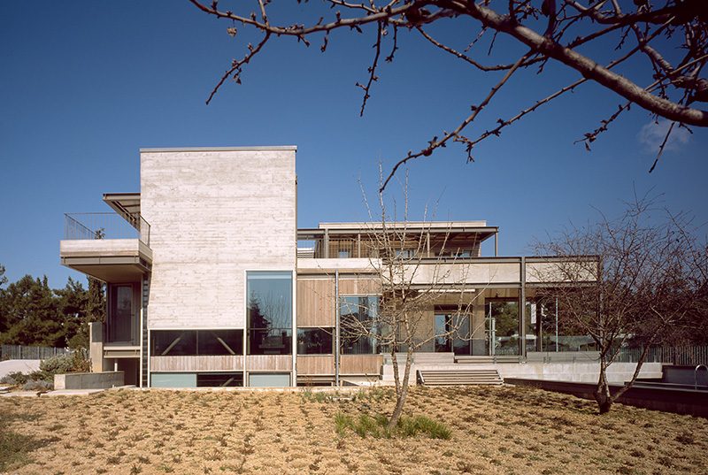 MΟΝΟΚΑΤΟΙΚΙΑ ΣΤΗΝ ΠΥΛΑΙΑ