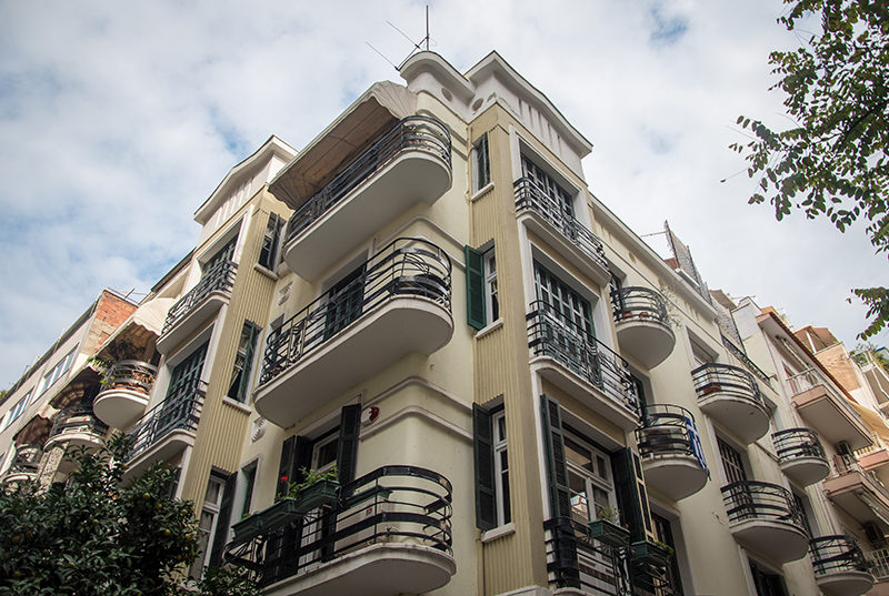 LISTED BUILDING ON MORKENTAOU ST.