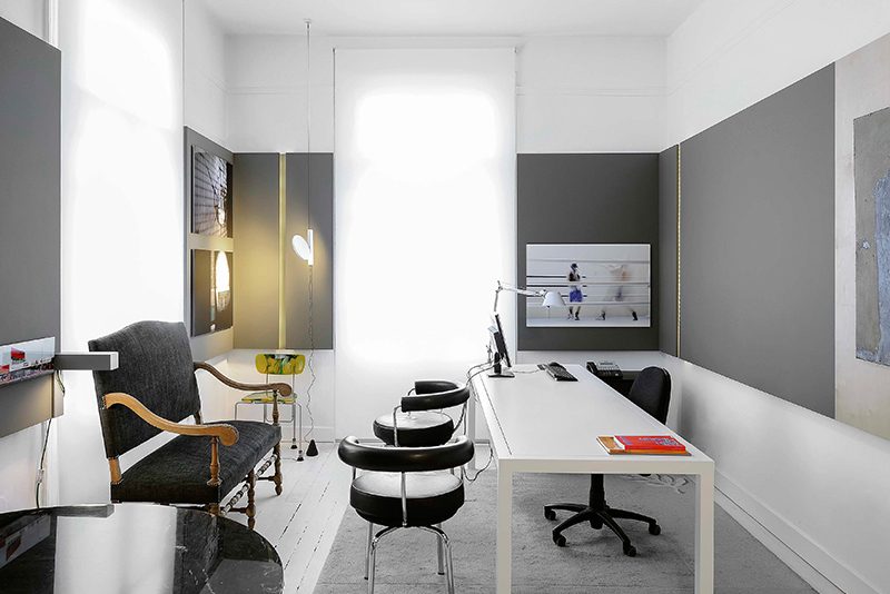 ARCHITECTURE OFFICE IN LASSANI ST.